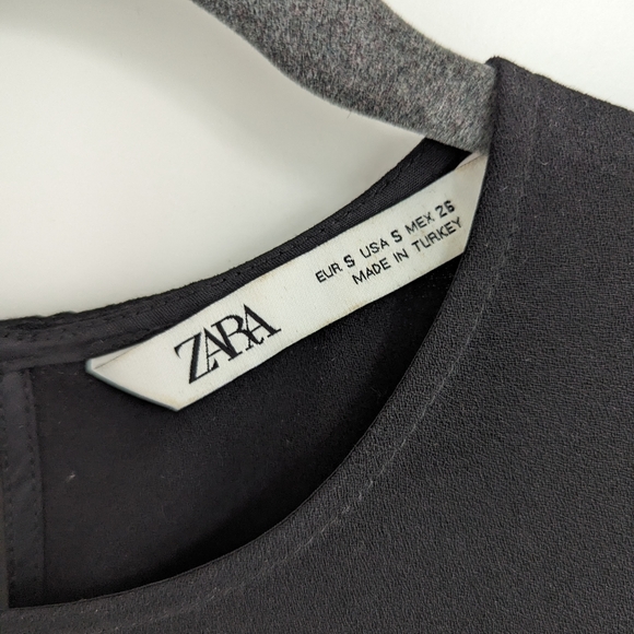 Zara Pleated Hem Top - Picture 3 of 3